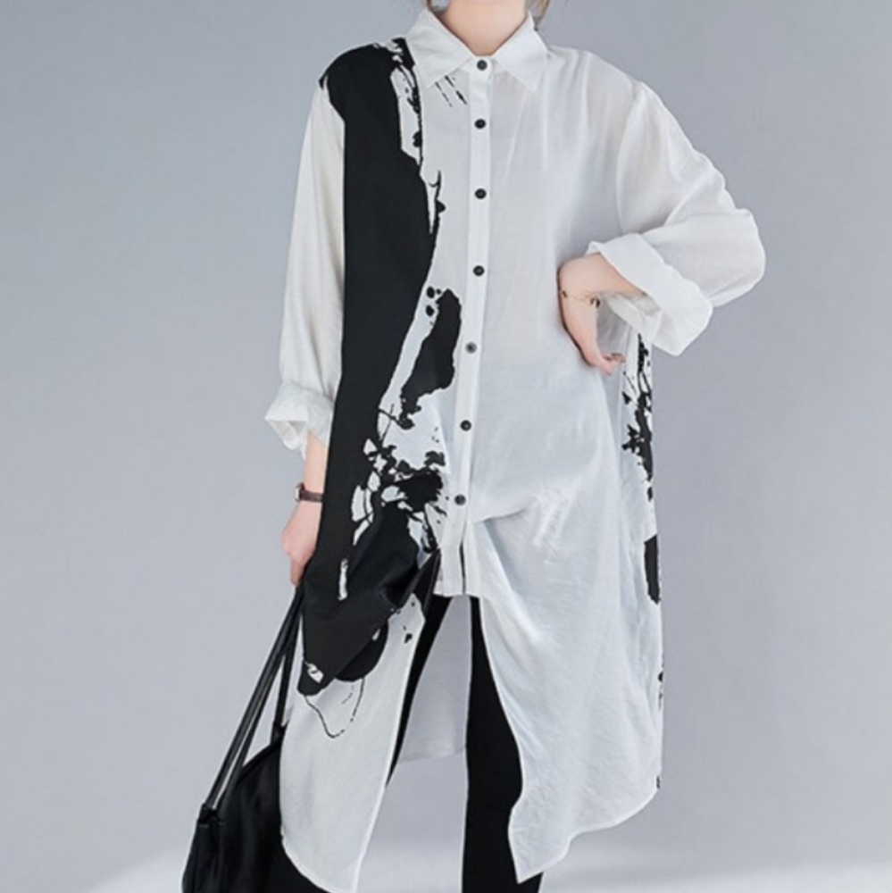 Elegant Black and White Women's Top